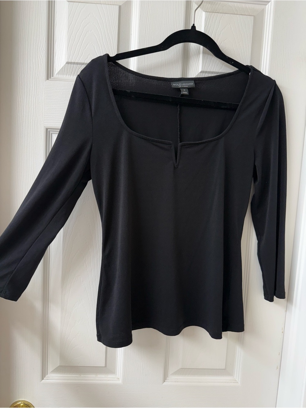 Bold elements Black Scoop Neck Long Sleeve Top